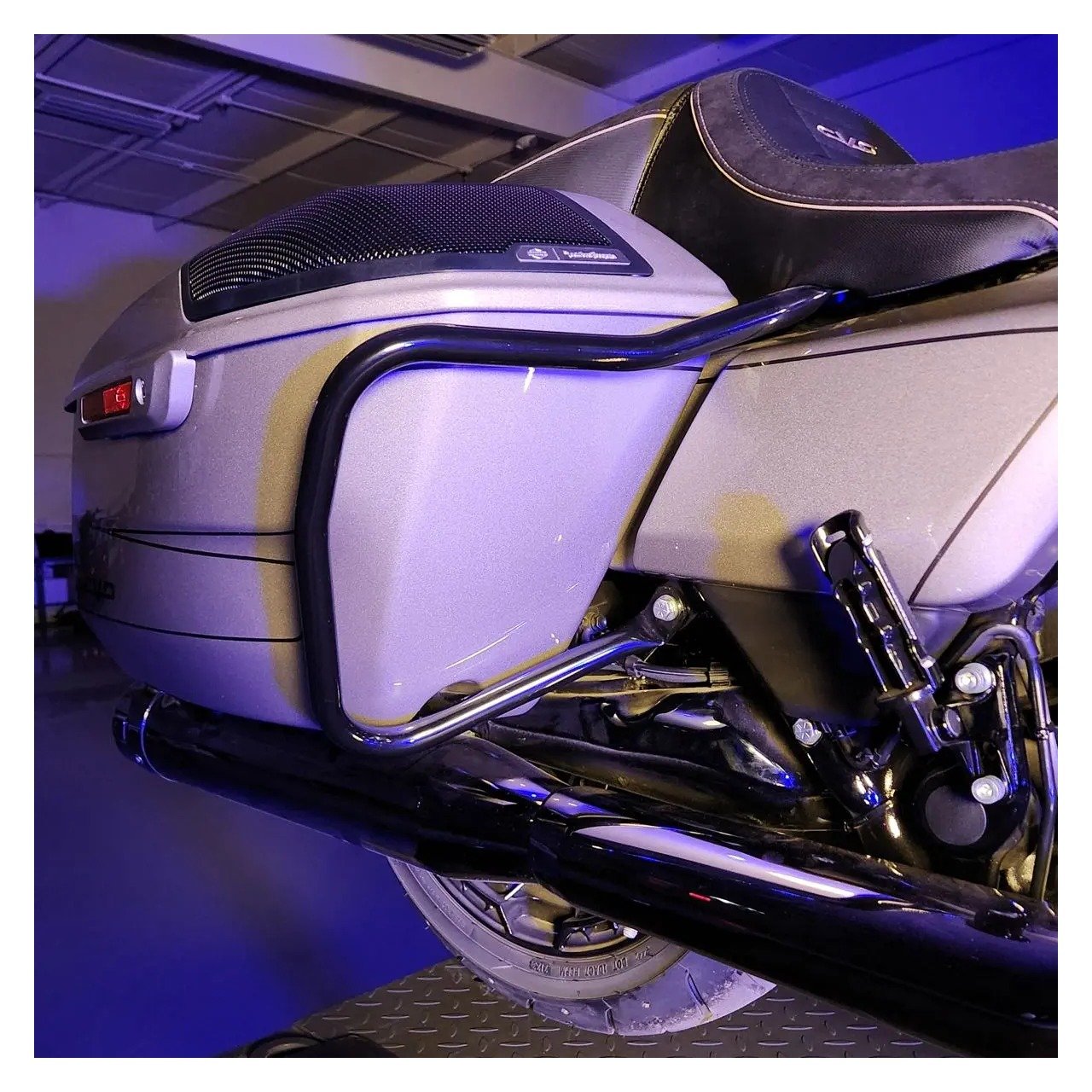 HogWorkz 7/8" Saddlebag Guards For Harley FLHX / FLTRX 2023-2026 - Image 8