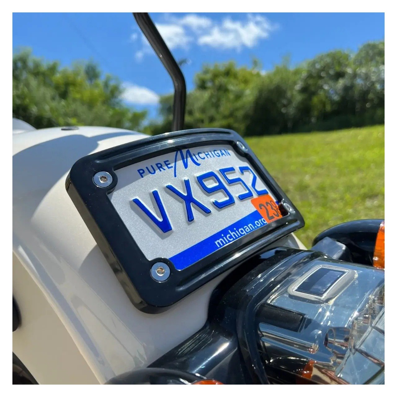 HogWorkz Laydown / Curved License Plate Mount For Harley 1973-2026 - Image 7