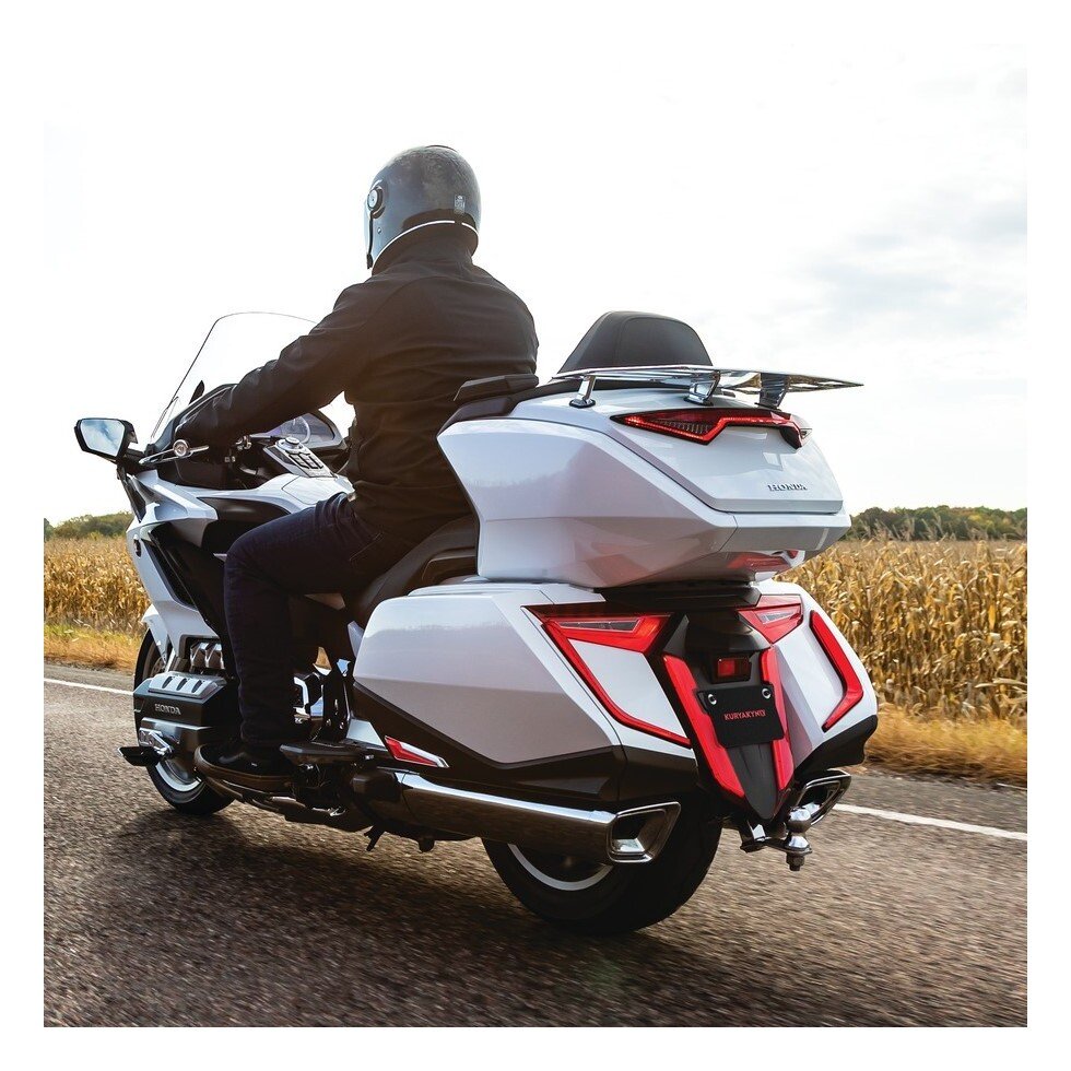 Kuryakyn Omni LED Rear Saddlebag Accents For Honda Gold Wing 2018-2026 - Image 7