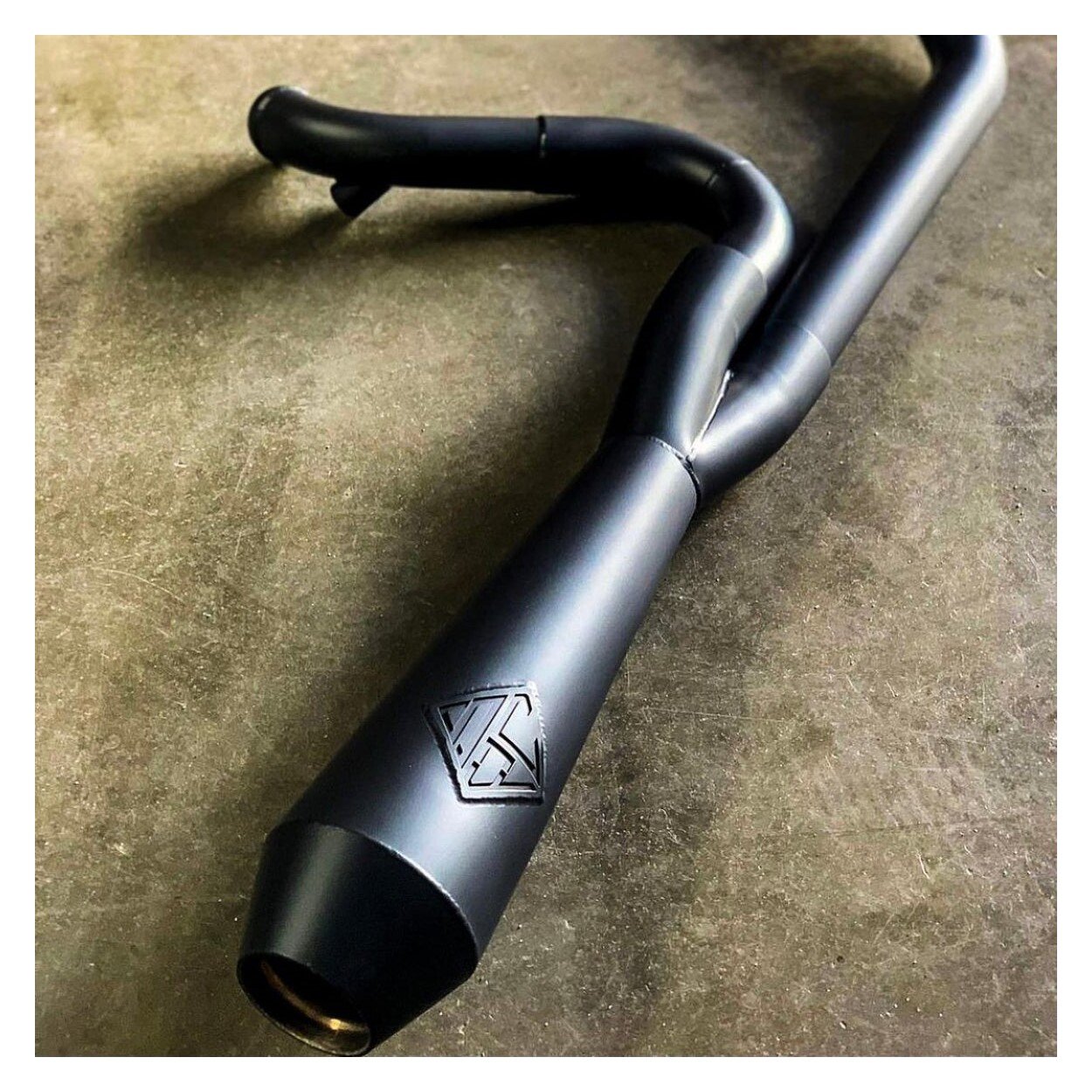 SP Concepts Big Bore 2-Into-1 Exhaust For Harley - Image 2
