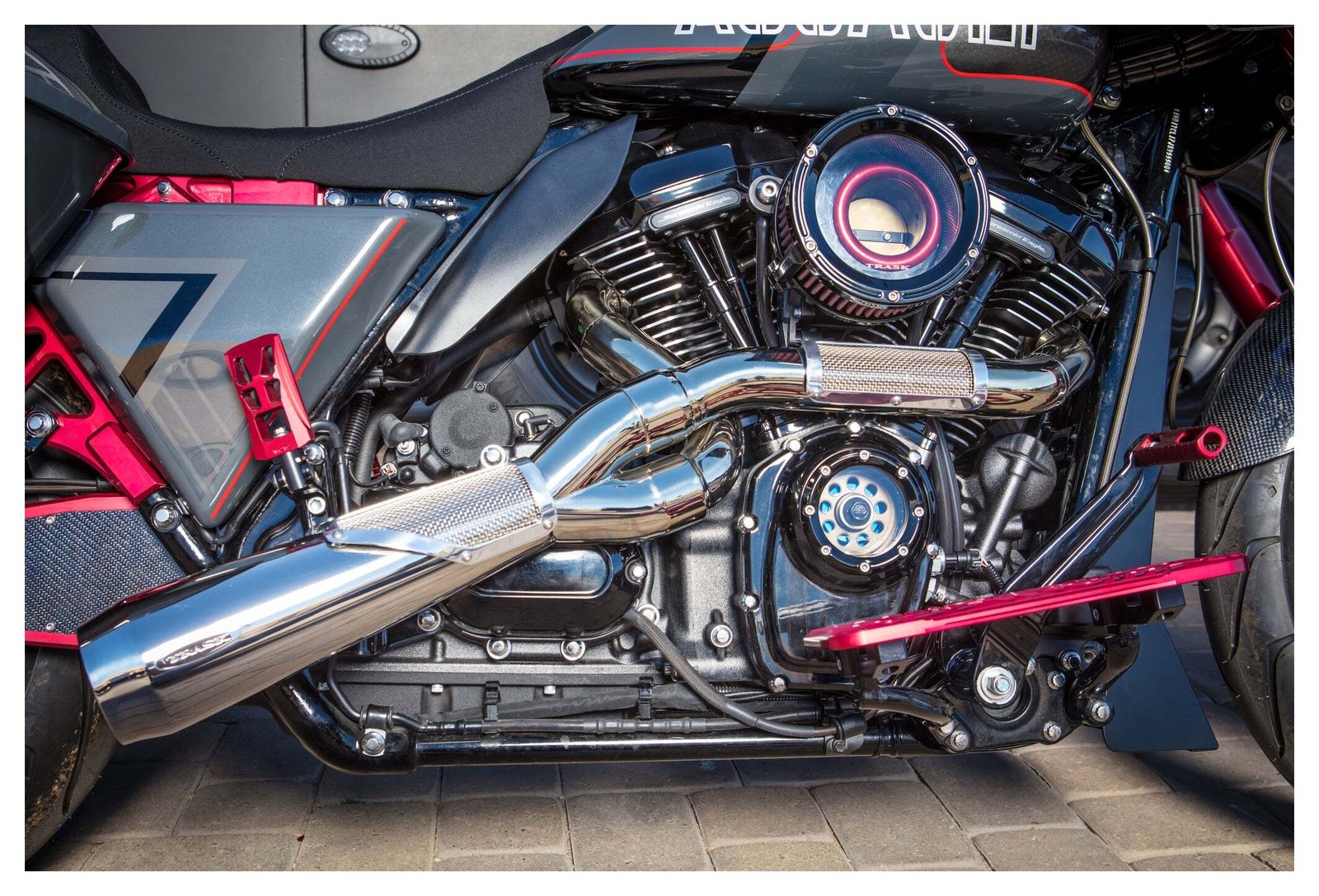 Trask Big Sexy 2-Into-1 Exhaust For Harley - Image 5
