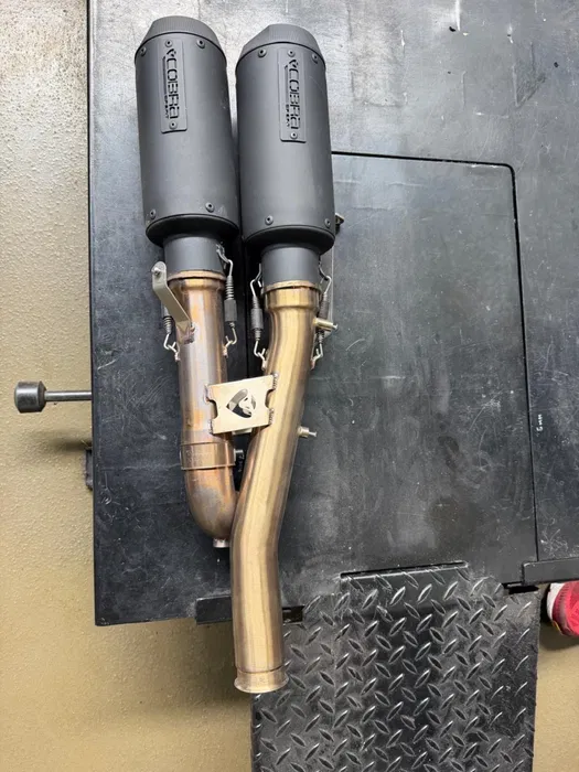 Cobra exhaust
